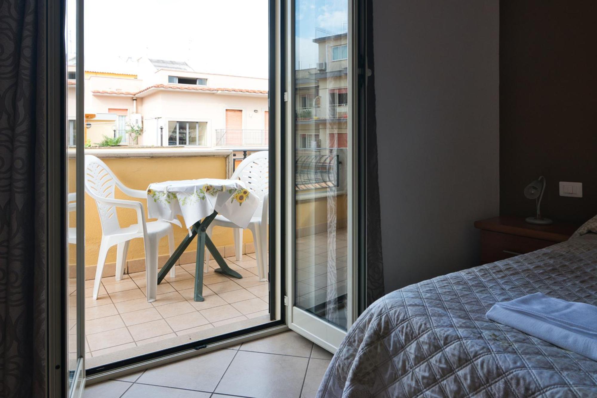 La Casa Degli Artisti 1 Hotel Nettuno Ngoại thất bức ảnh